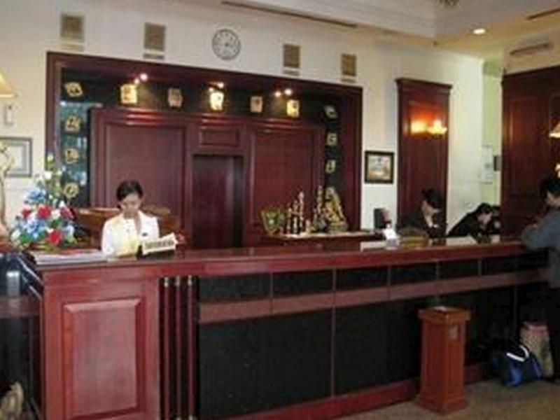 Satelit Hotel Surabaya Exterior foto